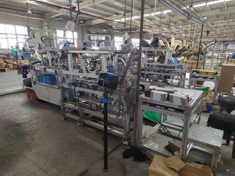 u型码钉成型机和自动装盒机